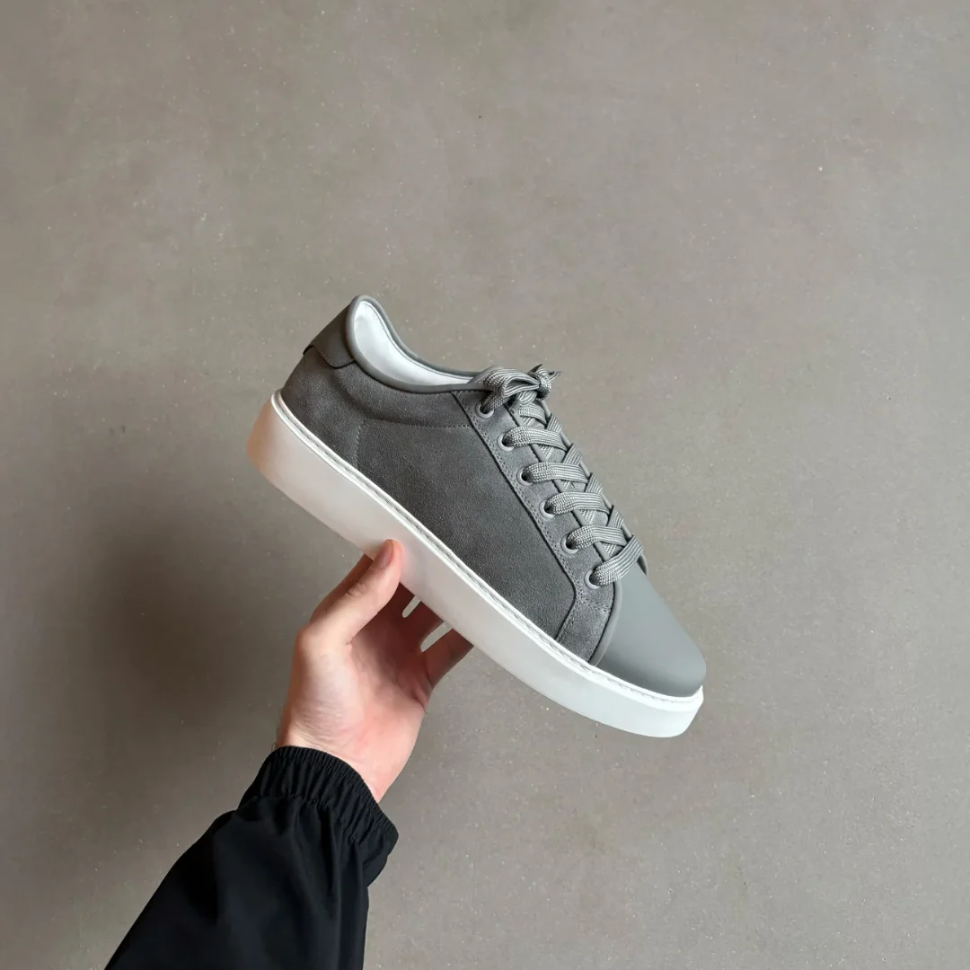 Mid-Range Axel Arigato Alternative: Arne Mid Leather Toe Cap Trainers